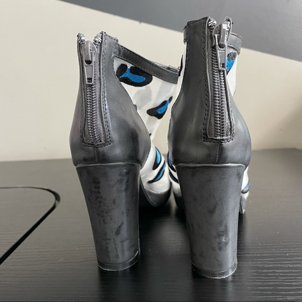 2 Lips Too Too Hollow Open Toe Zip Back Bootie, 9 - Picture 7 of 11